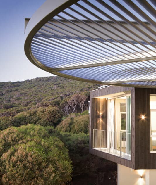 200 Maxi Louvres 
Custom ring beam to anodised finish. Yallingup WA