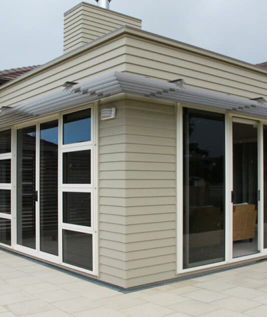 180 Airfoil bracket fixed eyebrow louvres 
With mitred corner